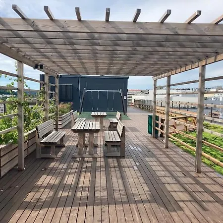 Апартаменты Location Center With Balcony And Free Parking Kotimaailma Ювяскюля